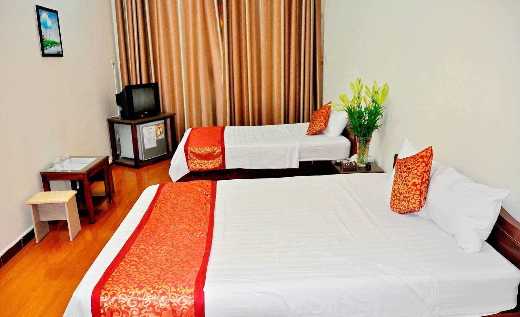 Hotel Grand 2
